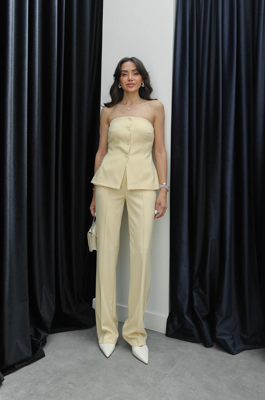 AÇIK SARI KAPLAMA DÜĞMELI STRAPLEZ PANTOLON TAKIM