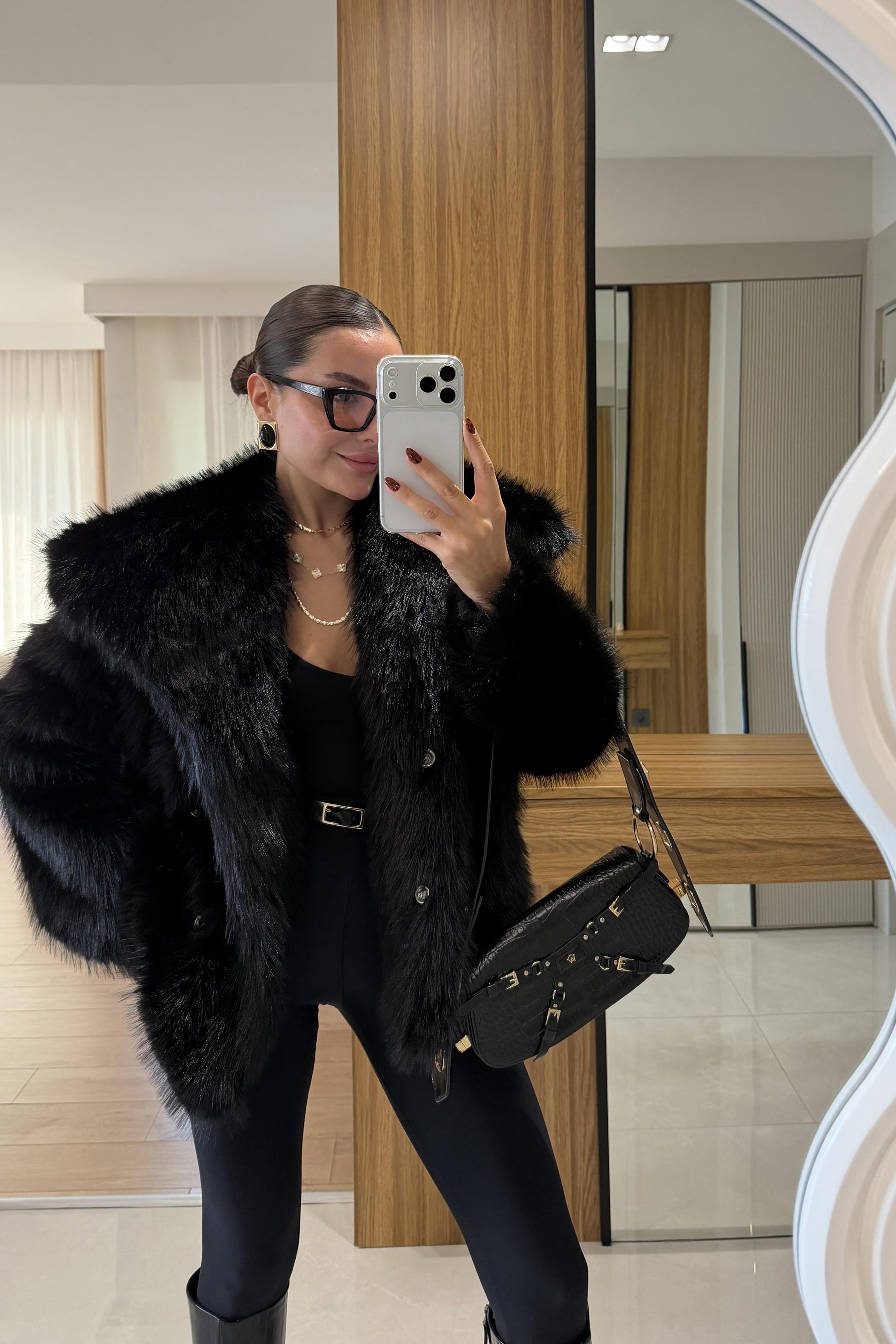 Beyonce Siyah Yakalı Premium Kürk