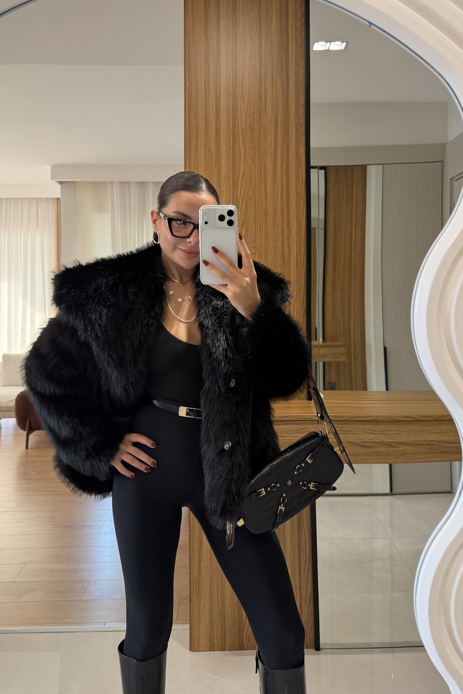 Beyonce Siyah Yakalı Premium Kürk