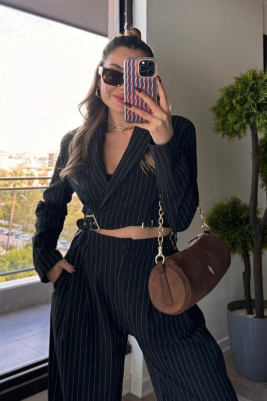 Goldıe Beli Aksesuarlı Çizgili Takım - Siyah