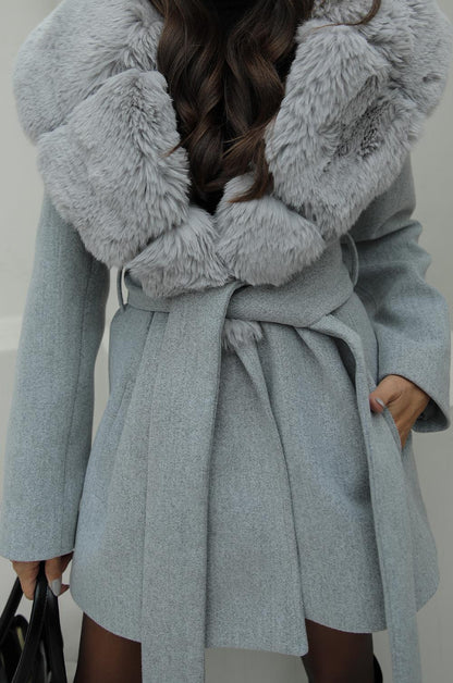 GRI OPULENT YAKASI KÜRKLÜ KUŞAKLI KABAN