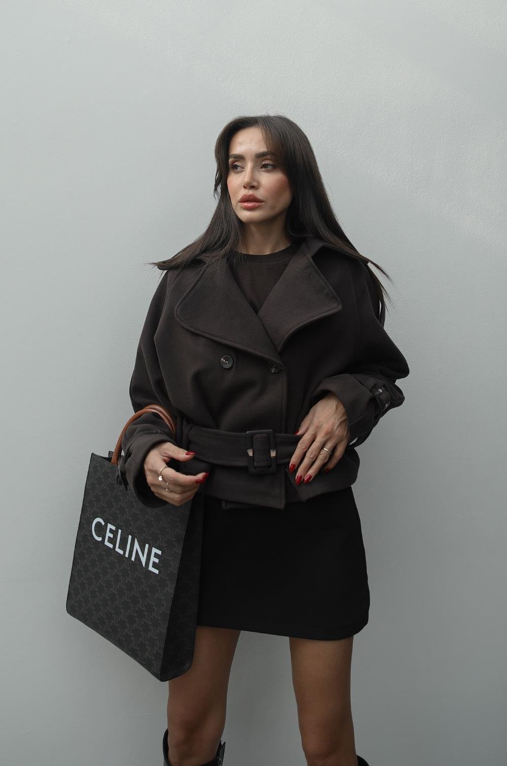 KAHVERENGI ALTI KEMERLI KISA KAŞE KABAN