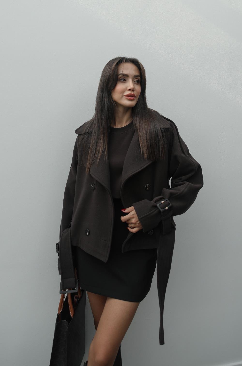 KAHVERENGI ALTI KEMERLI KISA KAŞE KABAN