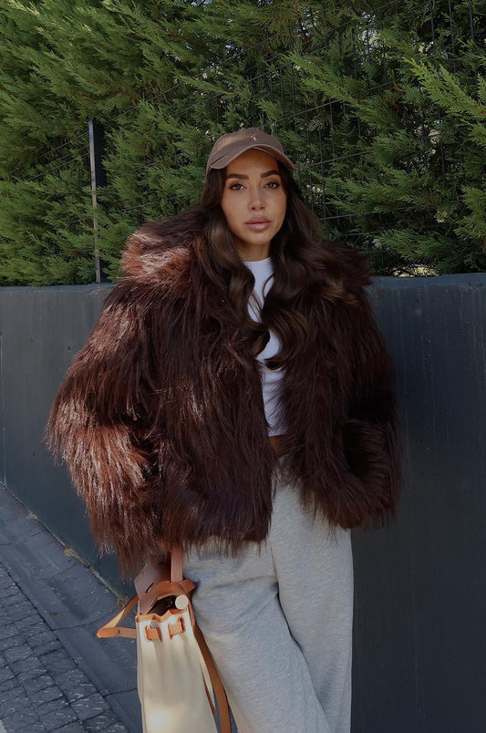 KAHVERENGI SAÇAKLI KÜRK MONT