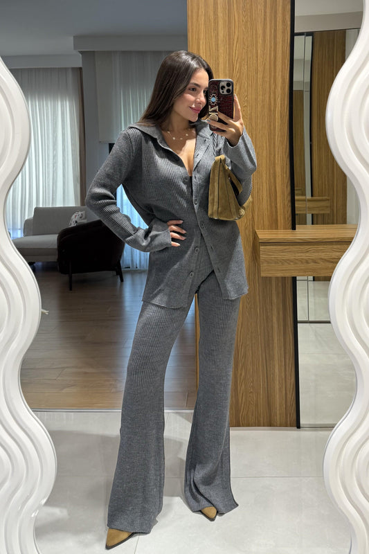 Kais Gri Triko Düğmeli Takım