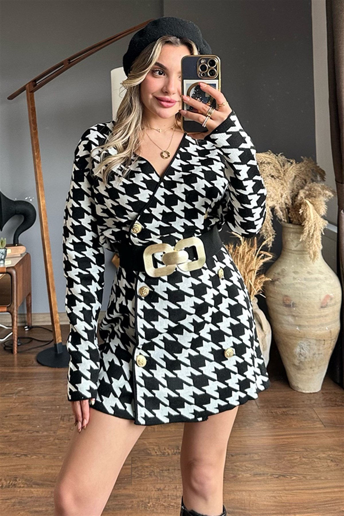 Kazayağı desen gold düğmeli triko elbise