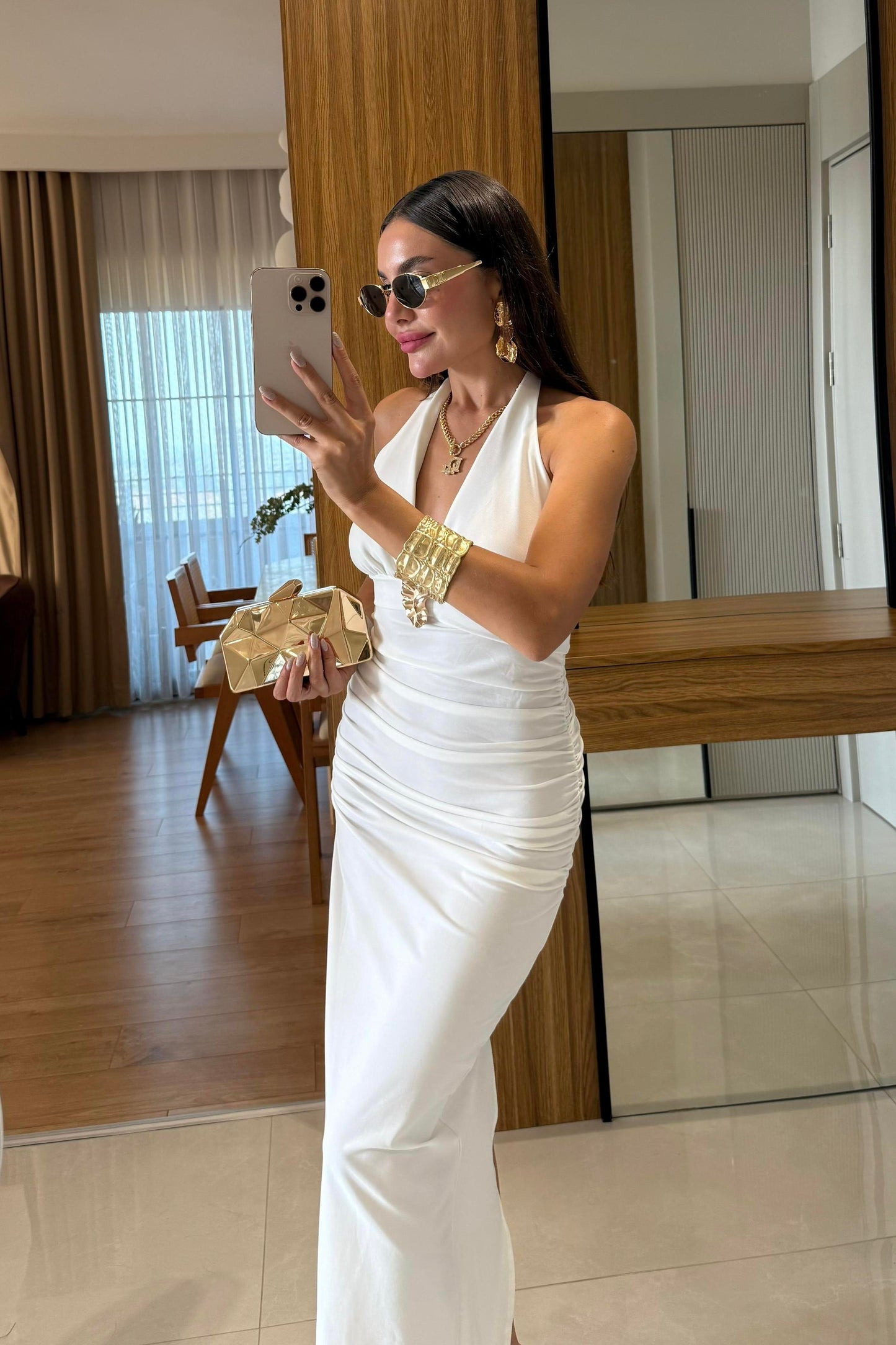 Keira Beyaz Aksesuar Detaylı Elbise