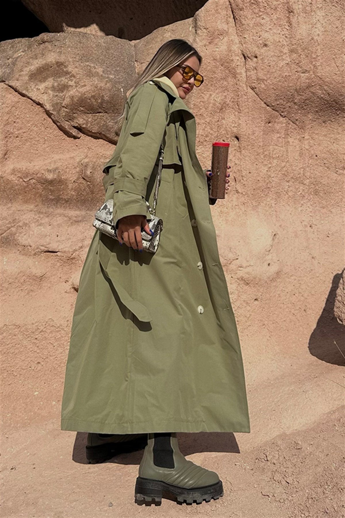 Loswerden haki yeşil trençkot