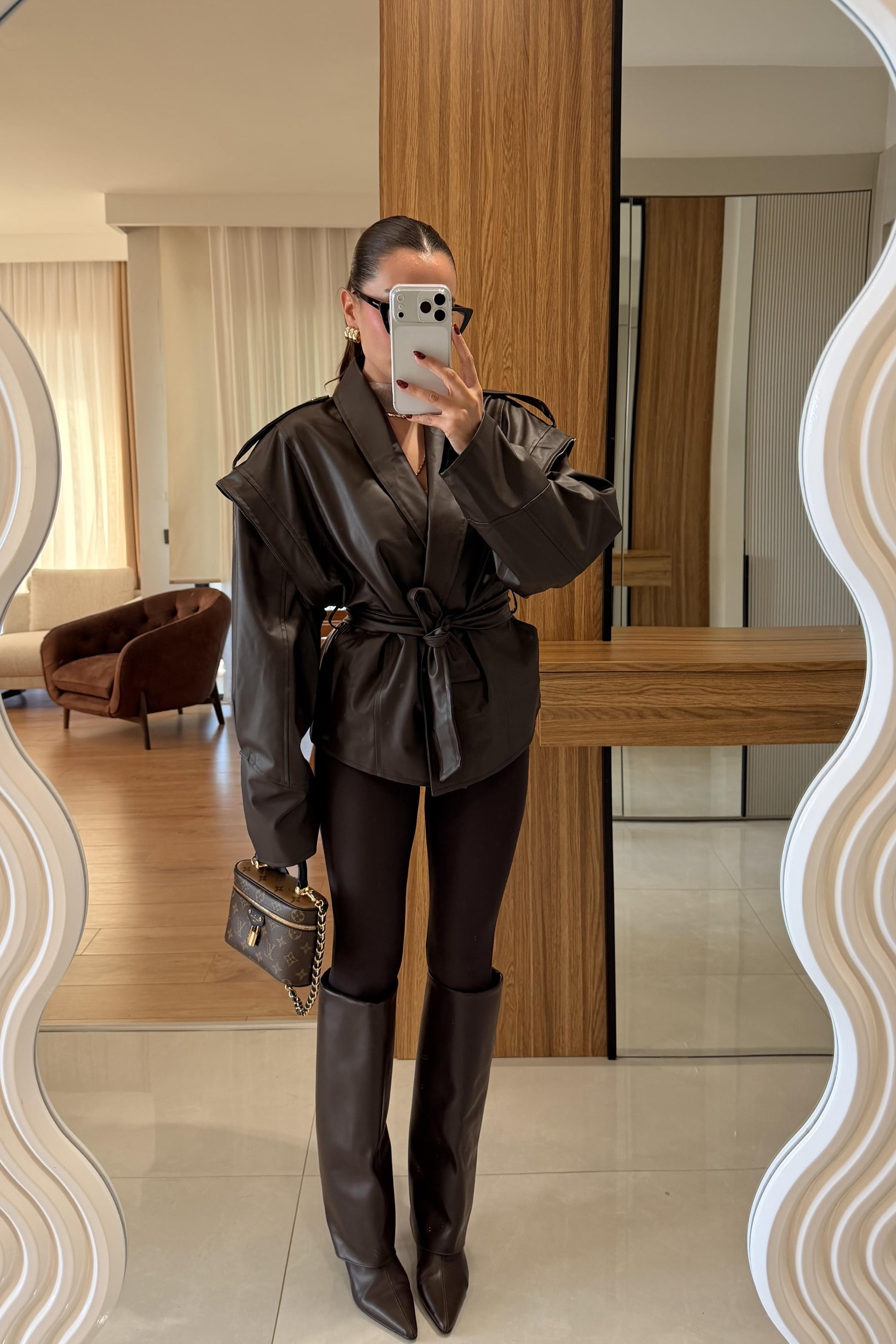 Newyork Acı Kahve Tasarım Kuşaklı Deri Ceket