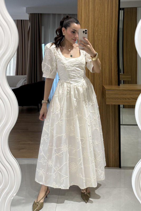 Roselune Bej Balon Kol Brode Nakış Elbise