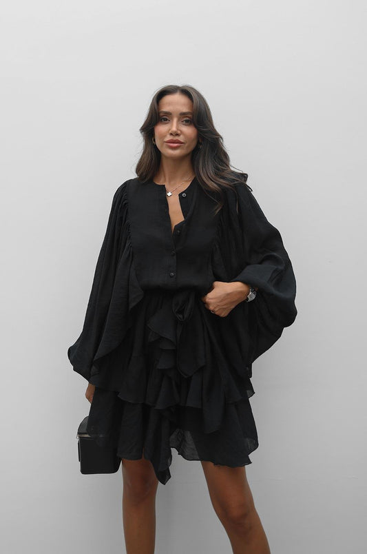 SIYAH HACIMLI BALON KOLLU ELBISE