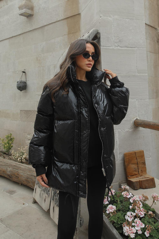 SIYAH ÖNÜ FERMUARLI VE ÇITÇITLI ŞIŞME MONT