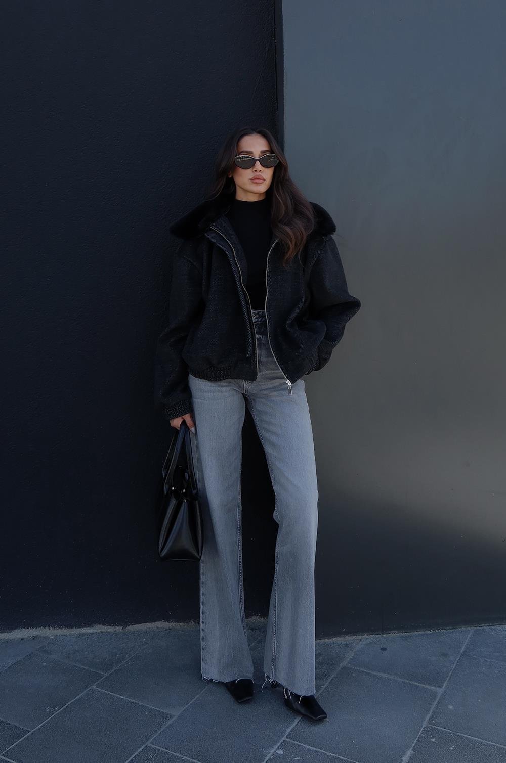 SIYAH SADIE KÜRK DETAYLI KAŞE MONT